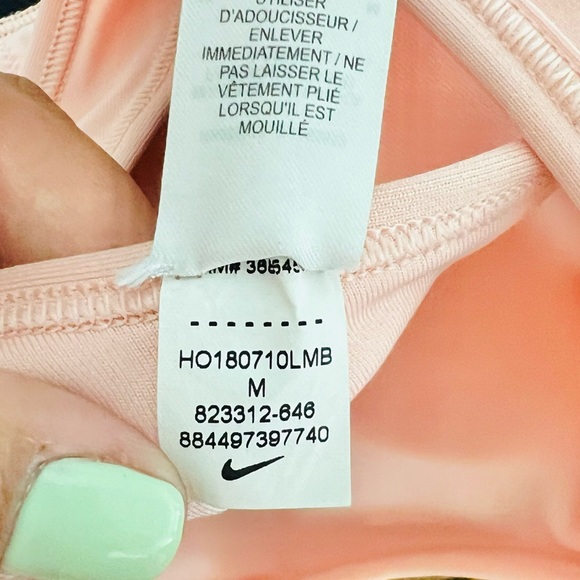 Nike Dri-Fit Women's Sports Bra Peachy Pink Size Medium - Picture 6 of 7